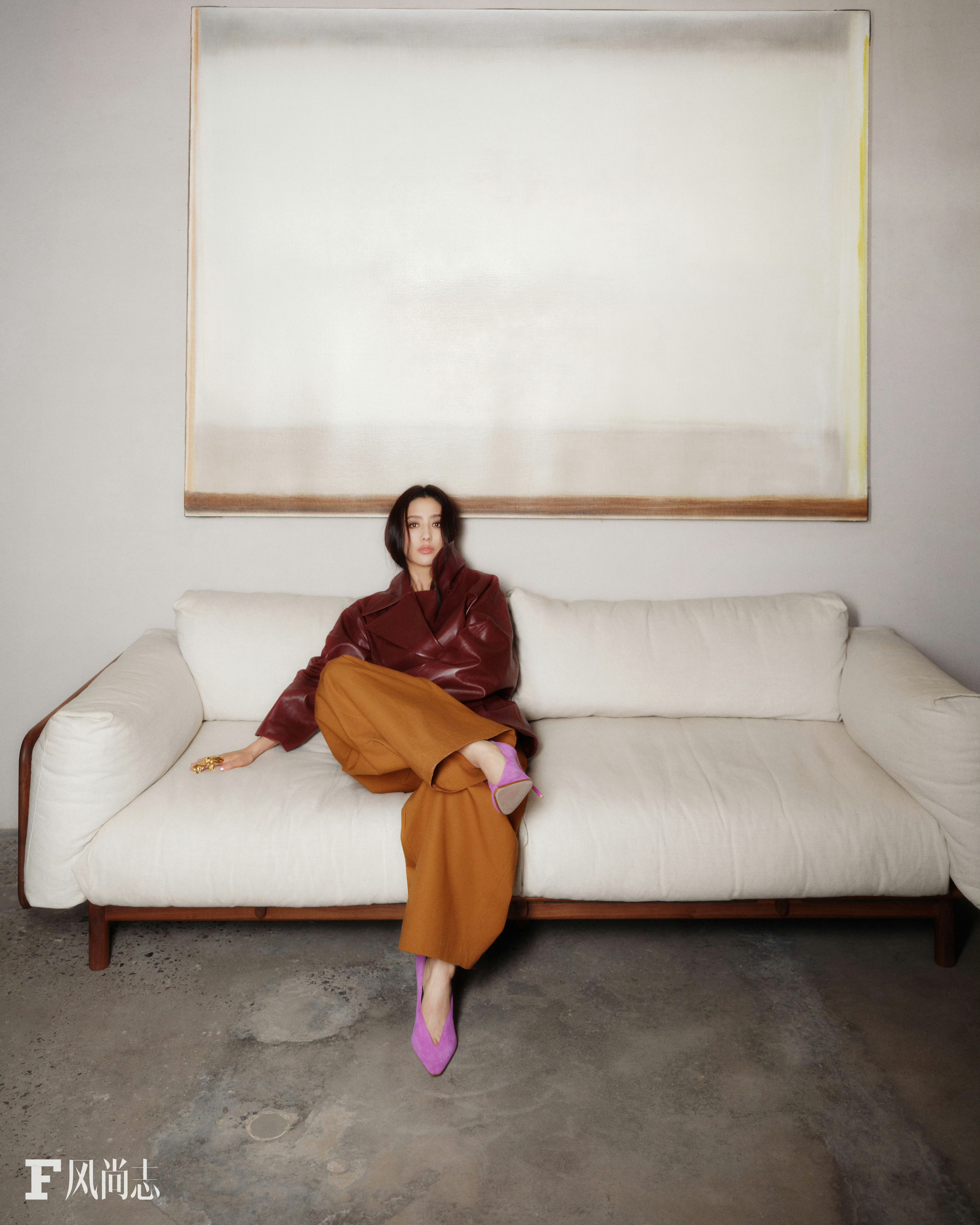 佟丽娅风尚志四月刊封面