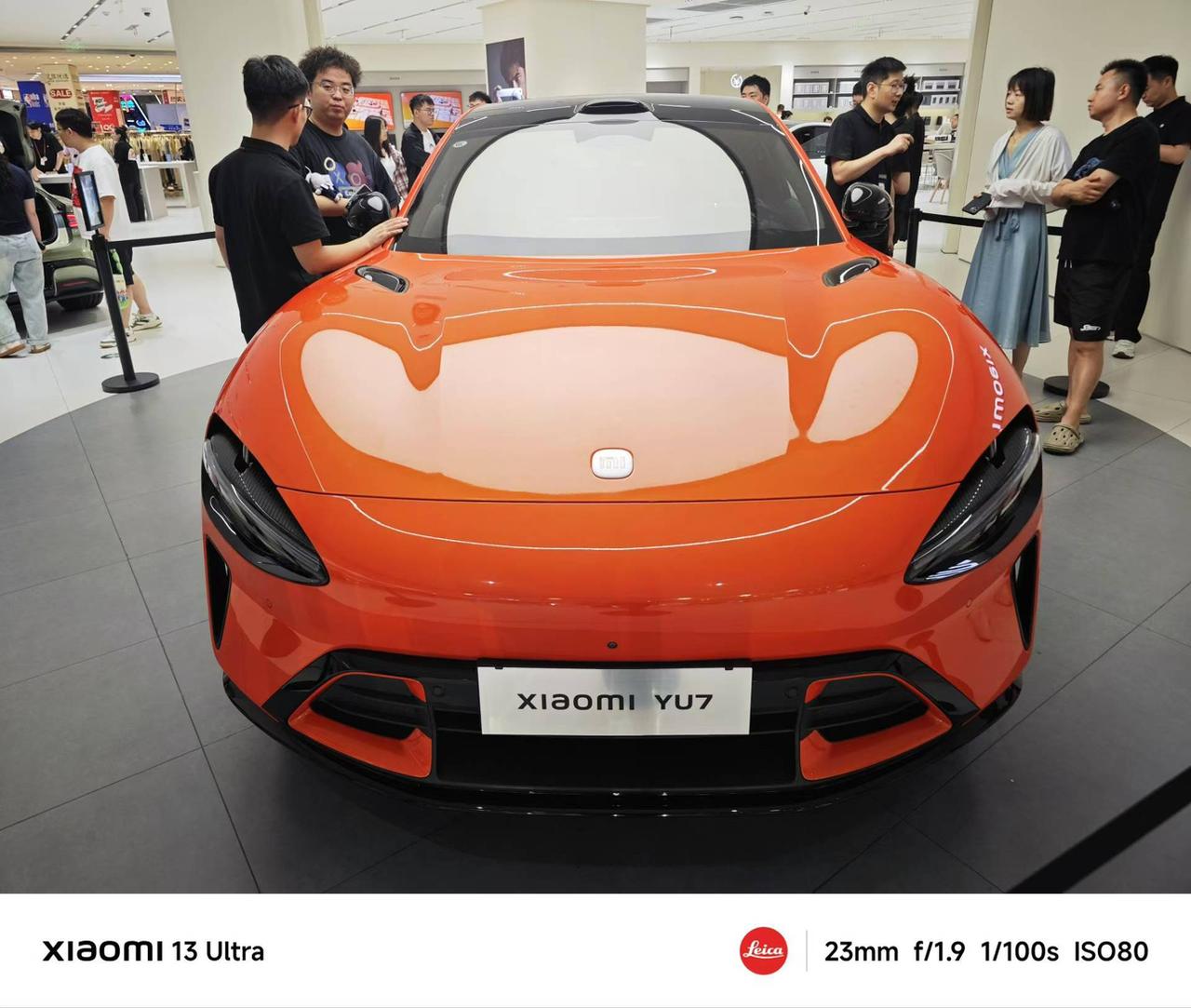 小米YU7到店首拍