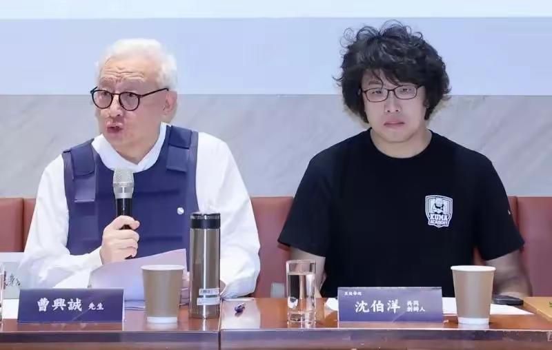“台独”顽固分子曹兴诚的弟弟试图入境大陆，在上海机场被拒绝入境。大陆对沈伯洋的