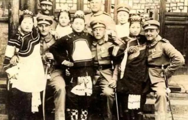 她和德国军官有私情！1900年北京城里流言四起，八国联军的铁蹄踏碎街巷时，这个被