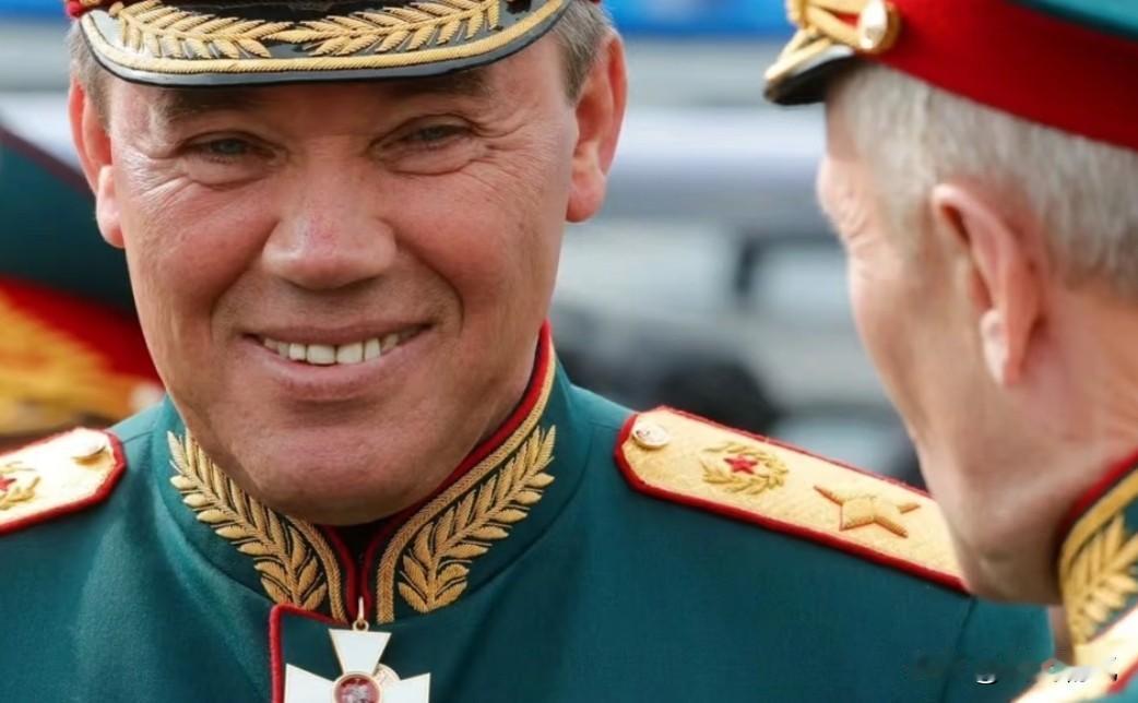 前所未有的双双缺位：俄罗斯国防部在28号爆出重磅消息，俄罗斯宣称，今年俄罗斯的胜