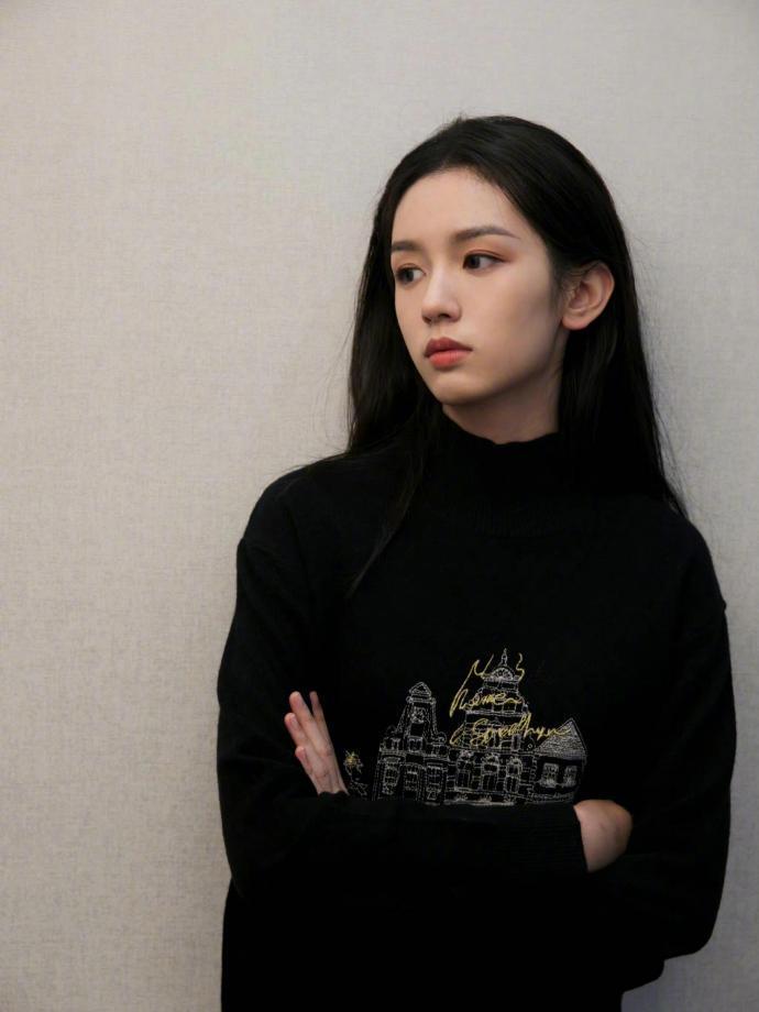 “你没见过的周也早期”