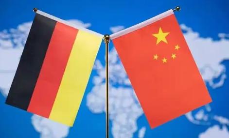 德媒面对中国的心态变了！在德国总理访华之际，德媒表示，德国总理既没有必要“卑躬屈