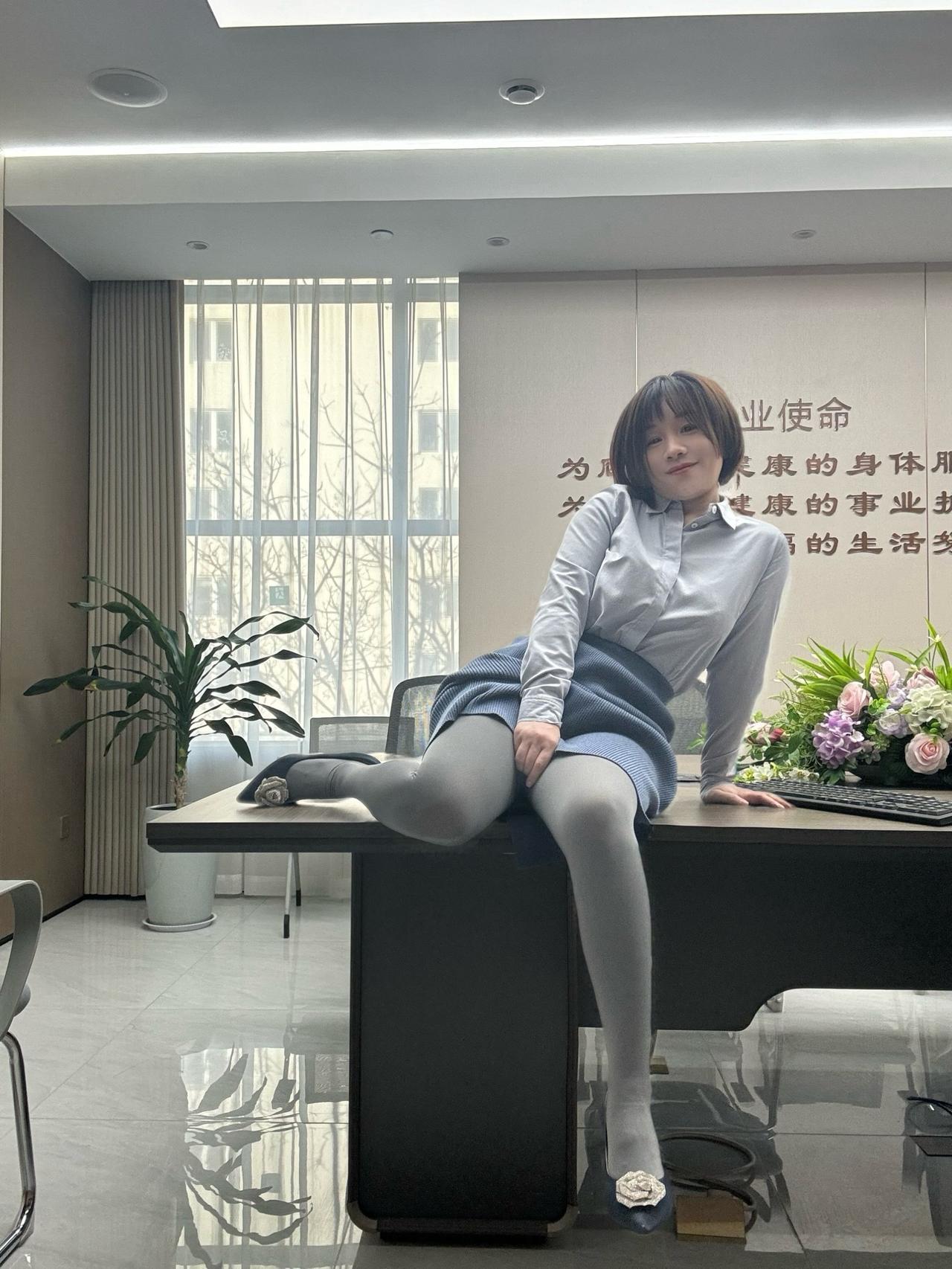 我喜欢粉嫩的颜色，不喜欢黑色