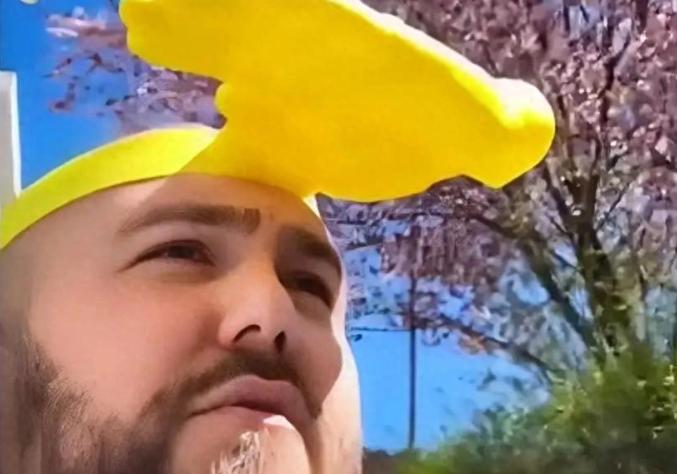 上午还在刷魔性视频，下午义乌就现货上架！这波速度直接封神。谁能想到，一款巴