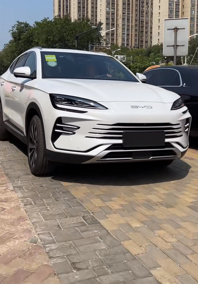 个人转让新车byd宋plusDM比亚迪宋plus智驾112km尊享版，公司年终