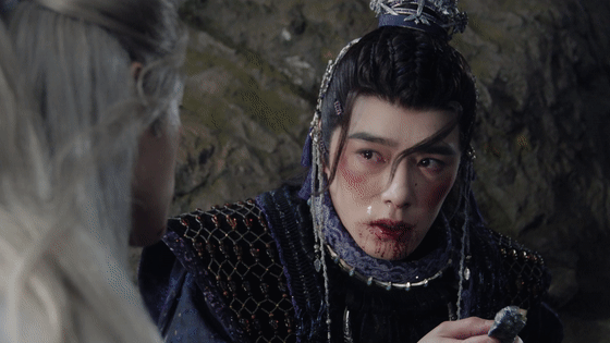 唐俪辞开天轮唤醒柳眼记忆，让他看到当年的真相，方周之死并非唐俪辞所为，而是柳眼自