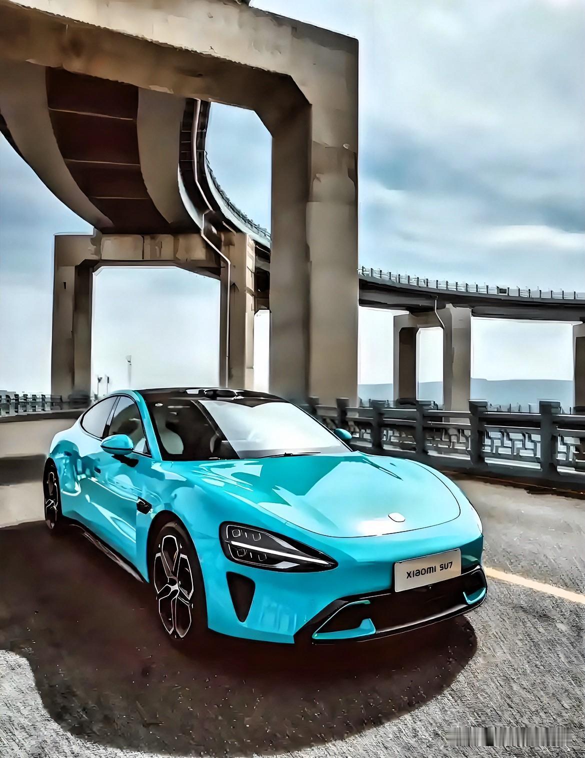 最戳普通人的是价格够实在！SU721.59万起，YU7也就25万出头，和合资燃