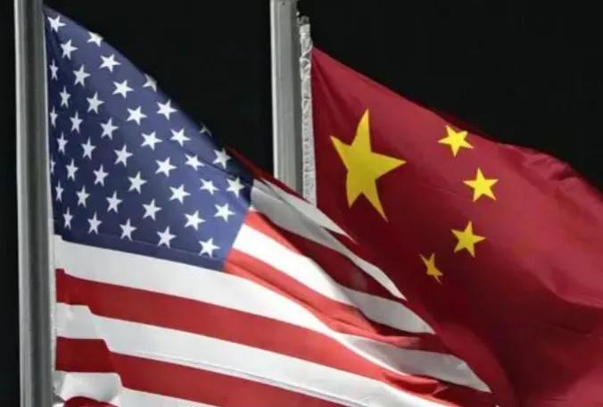 美国《华尔街日报》（电子版）于6日报道，美中两国政府正在考虑将人工智能（AI）纳