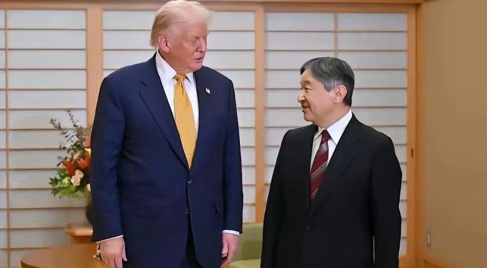 不应该让日韩继续利用汉语占中国人的便宜呼吁封杀“大韩民国”和“天皇”两个词！