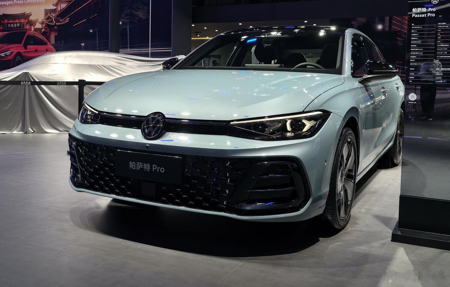 2025成都车展车314报道上汽大众帕萨特Pro，还是那么香！你不得不佩服大众