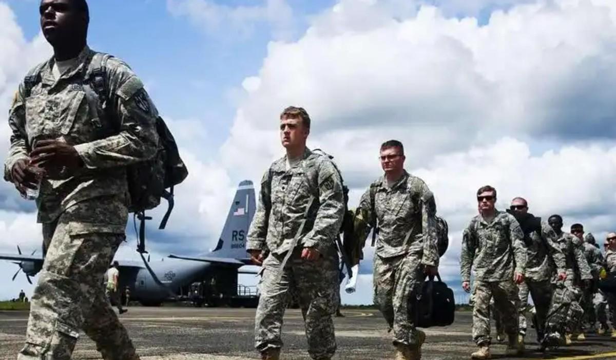 4月16日，叙利亚这片满目疮痍的土地上，发生了一件极其反常的破天荒大事。这不