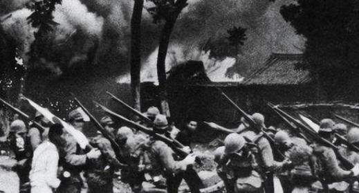 1947年，一个日军中将被执行枪决。然而，连中三枪他都没死。突然，监刑军官对开枪