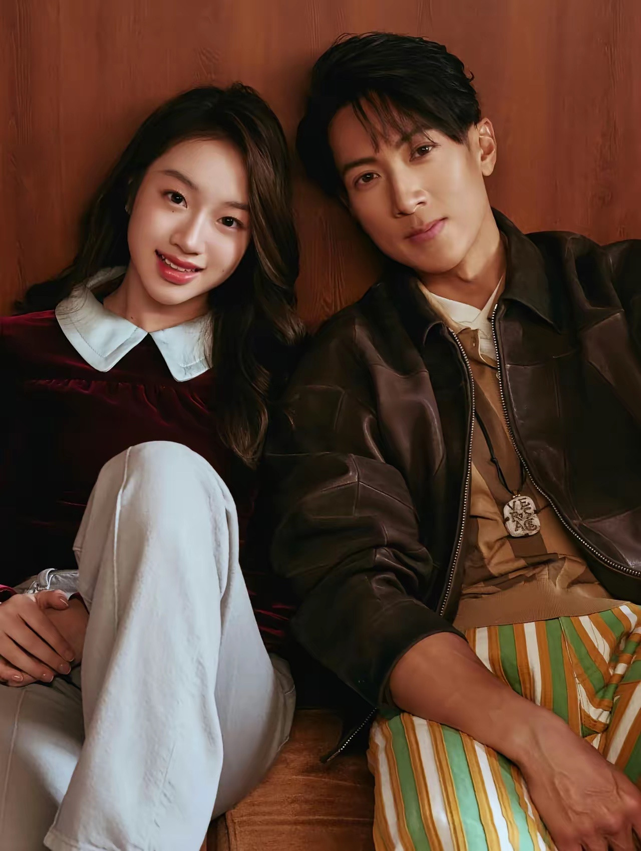 吴尊和女儿Neinei合体登杂志!15岁的Neineie不仅遗传了父母的超高颜值