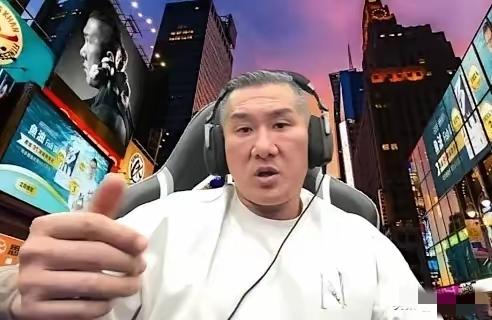 台湾网红“馆长”于晚间直播时重磅透露，已收到大陆邀请，将于明晚启程赴陆，出席相关
