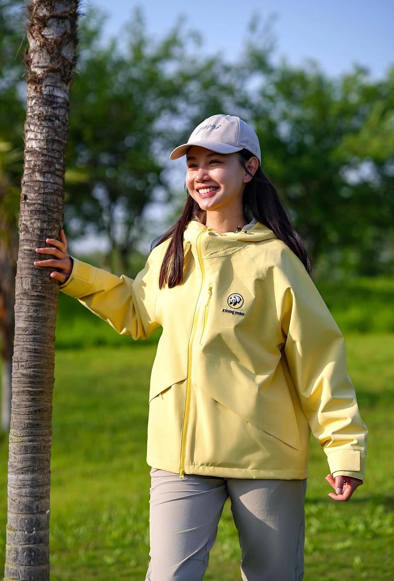 夏天来啦。防水透湿冲锋衣今日份冲锋衣穿搭糖果色冲锋衣冲锋衣女孩