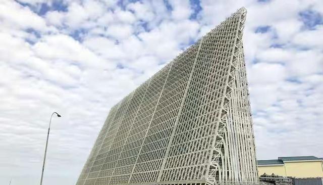 美军的铺路爪雷达看似很强大，其实在同类型雷达中性能倒数第一！目前世界上只有三家拥