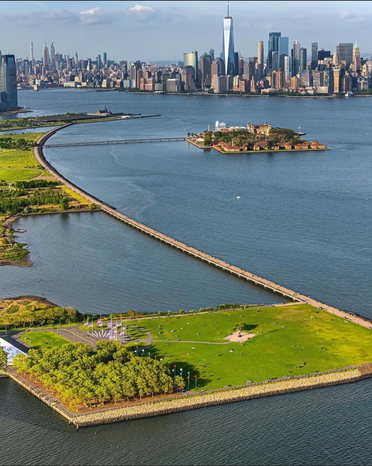 今天来讲一讲哪些东西我们普通人不要碰：1、不让评价的商品别买2、不让说话的团