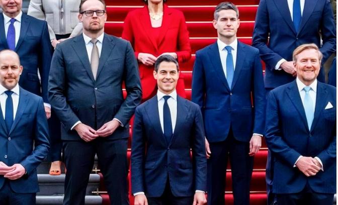 利好中国，荷兰新首相表态当地时间2月23日，荷兰最年轻的首相罗布·耶滕宣誓就职