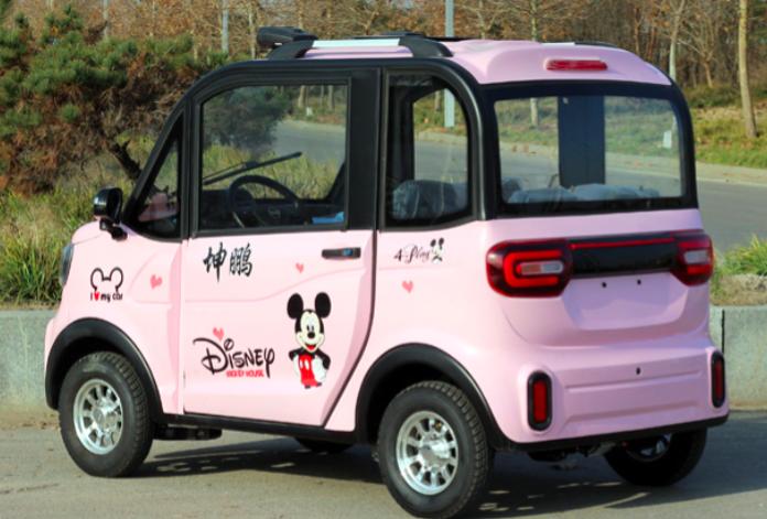 查扣老头乐的三个疑问：老头乐违法上路固然不对，但警方的执法方向