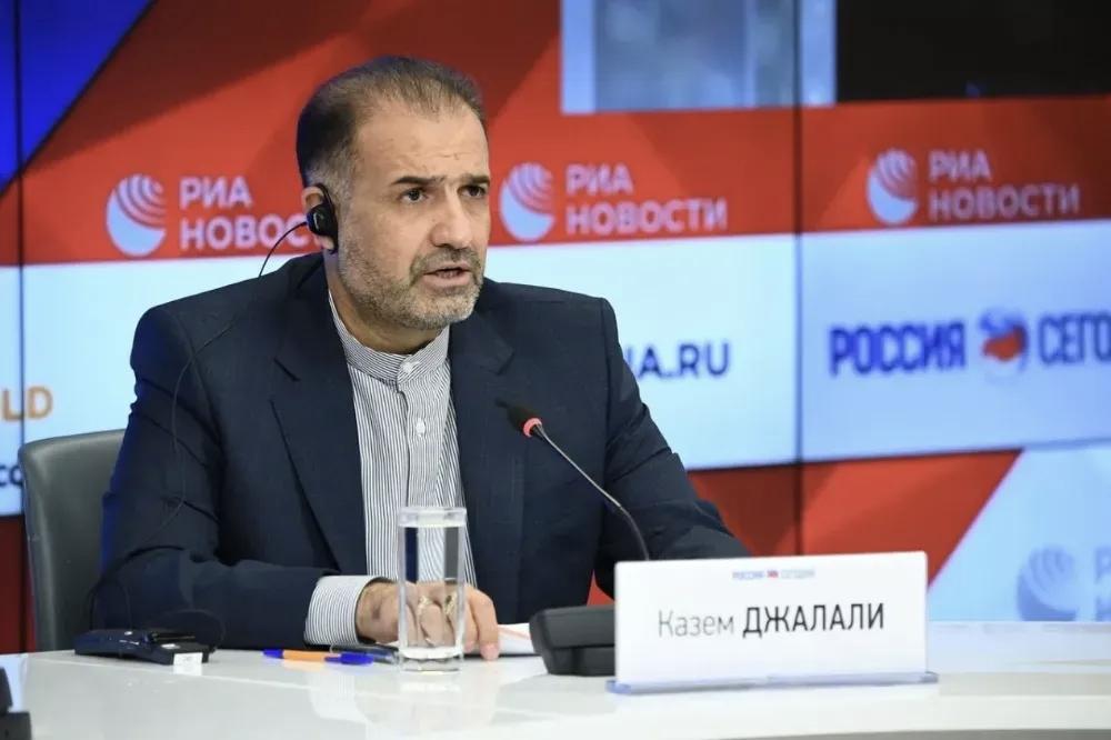 别争论了，伊朗真的击中美国林肯号航母了！对于伊朗宣布击中美国林肯号航母