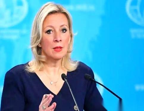 俄罗斯把话挑明了：我不打第一枪。但谁要是敢动手，我就往死里打。这话听着特横，