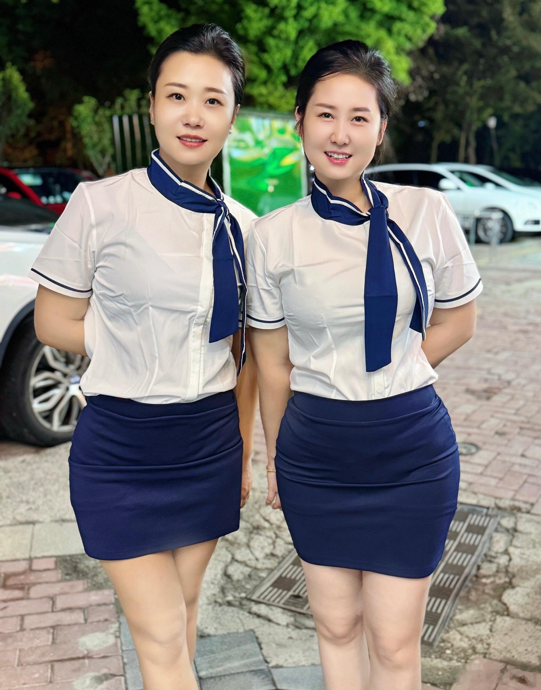 两个小阿姨一起你受的了吗？​​​