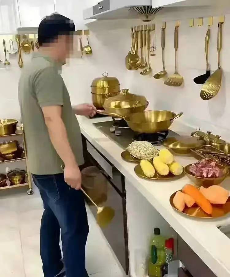 大哥这是什么家庭条件啊？