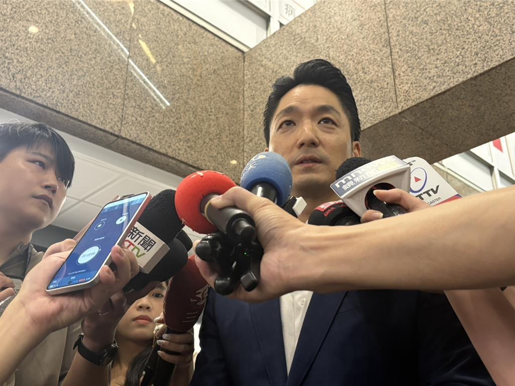 就在刚刚，台湾省台北市长蒋万安发表严正声明，7月17日，针对民进党发言人