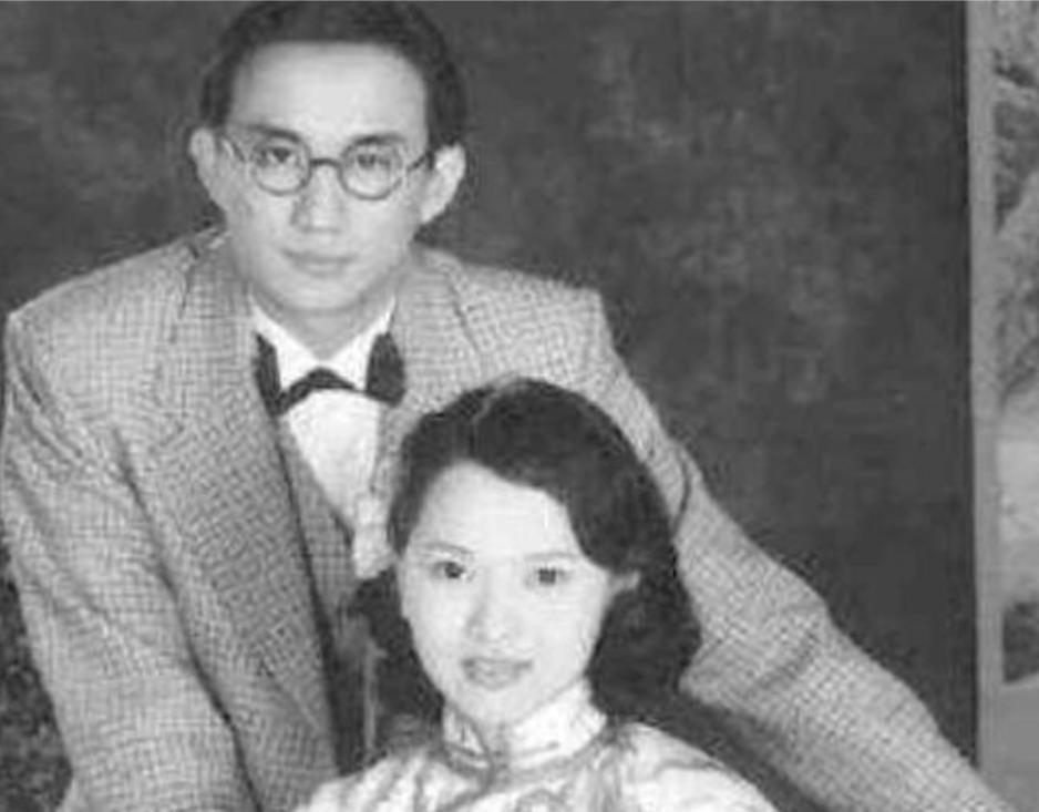 1928年，徐志摩母亲推开卧室门时，映入眼帘的是一幅难以置信的景象：儿子徐志摩与