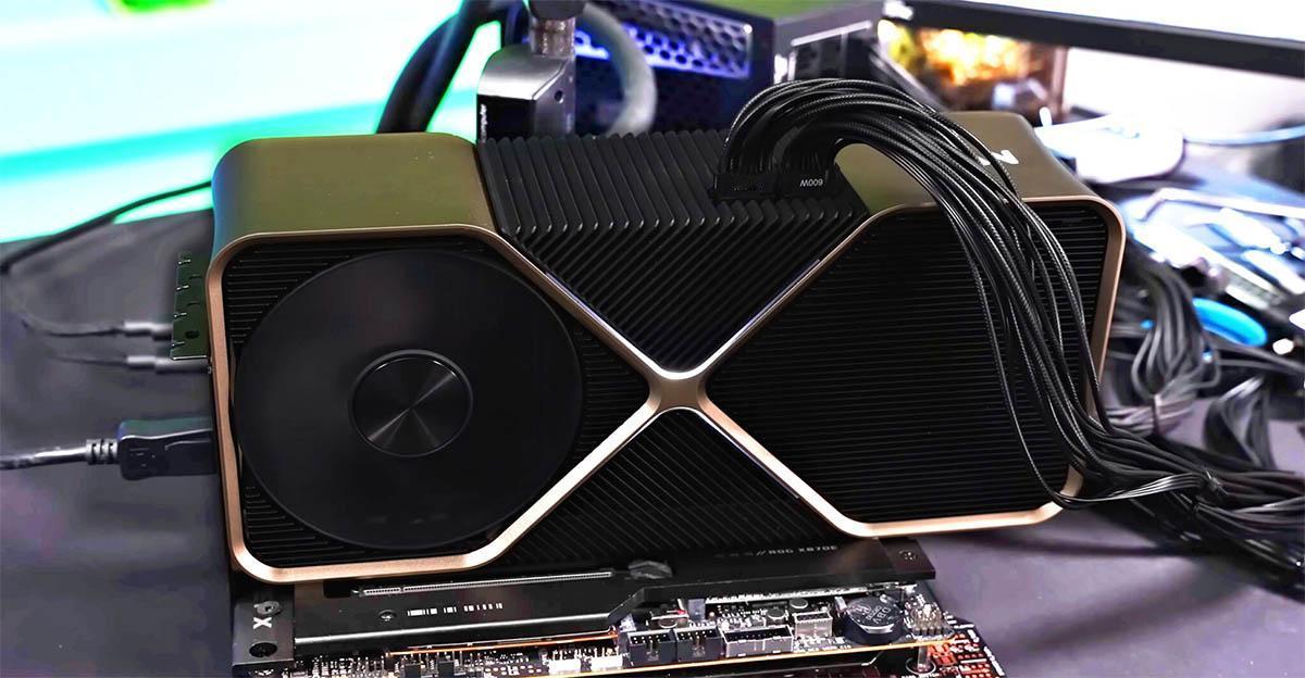 【英伟达正准备新的RTX50系列显卡】近日有报道称，今年不会有GeForce