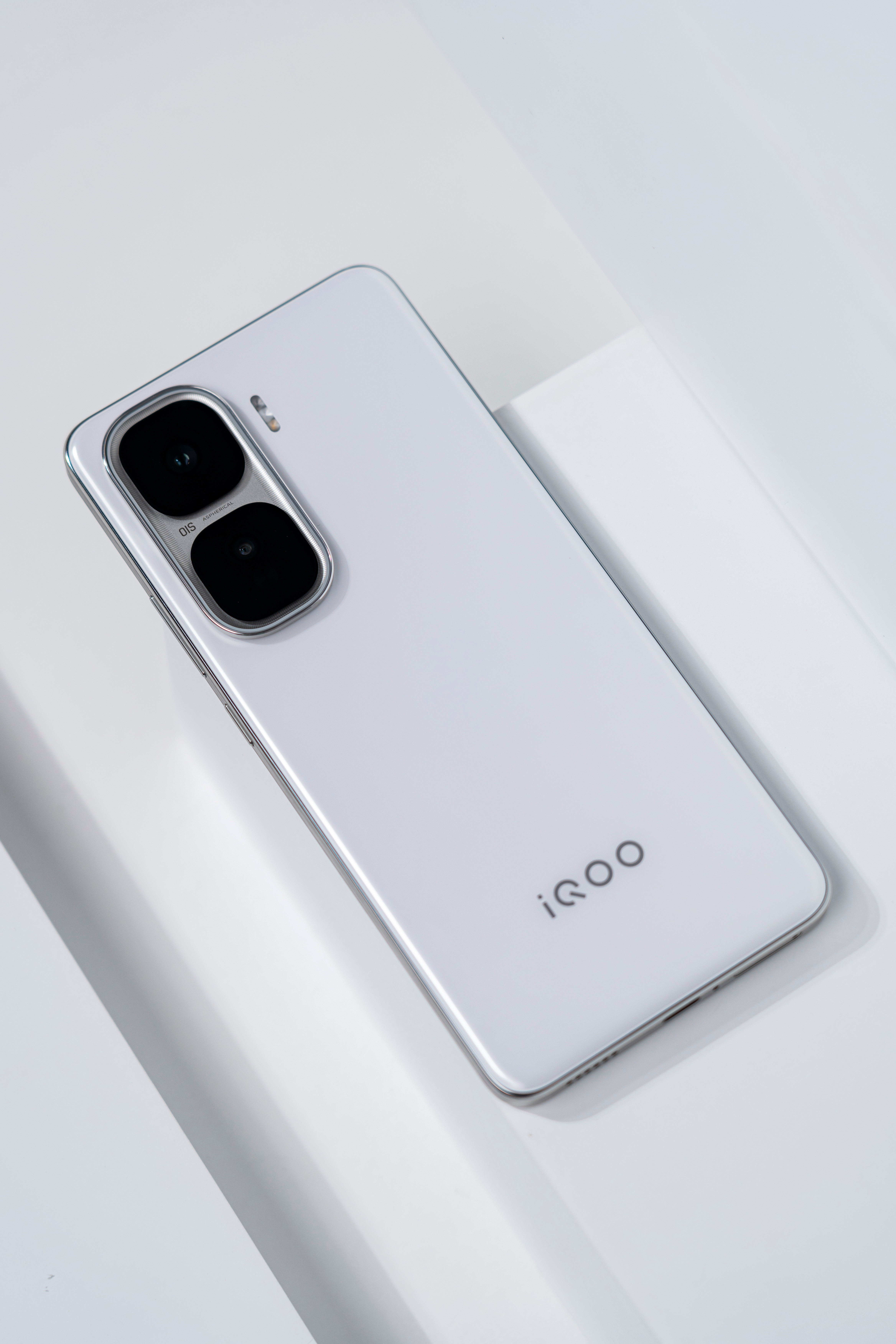 iQOO上手开箱图赏大家觉得怎么样iqooneo10pro+官宣