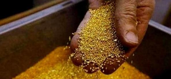 1669年,一位德国男性煮了5000升尿液,因为他对黄金着迷。然而,最终并未提取