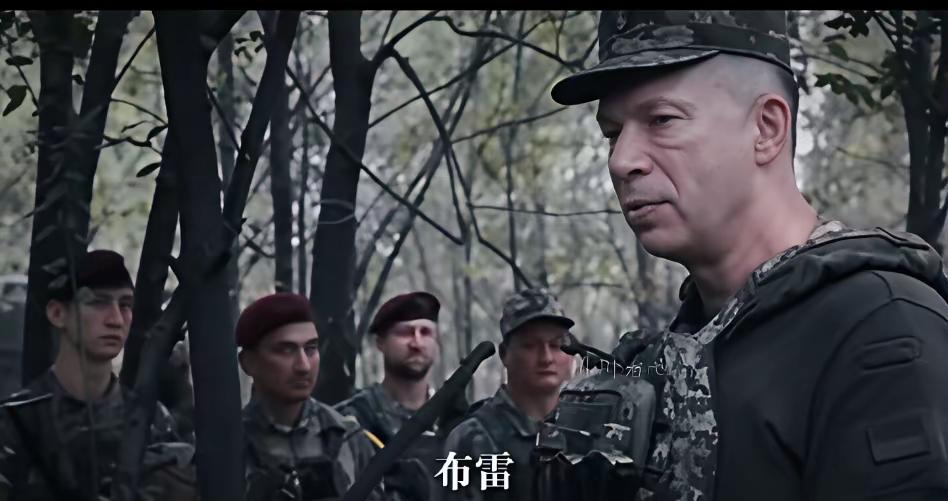 ​估计这群乌克兰士兵再也回不去了，他们收到任务就是要严防死守，对他们来说这是最后
