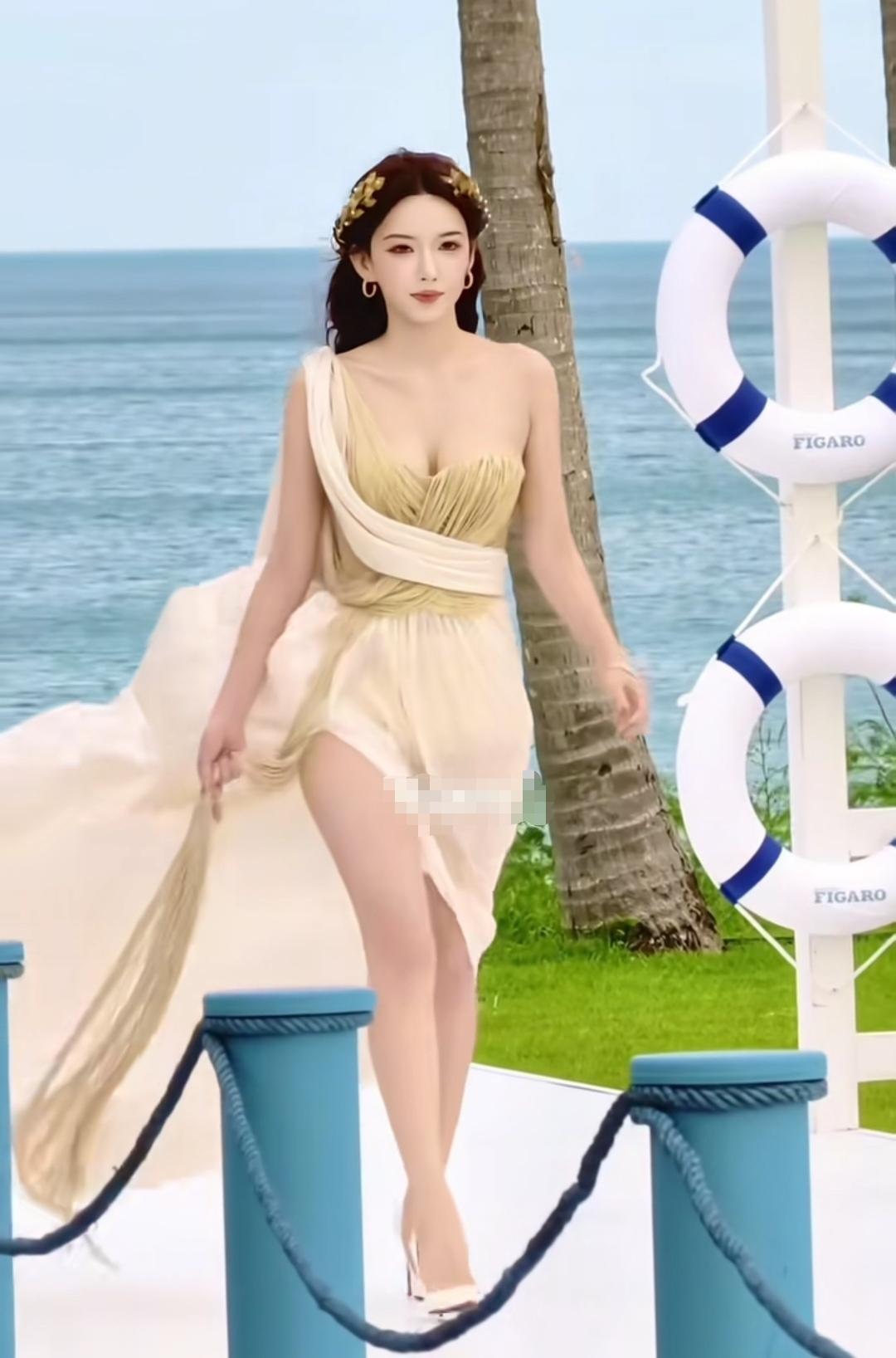 程潇希腊女神造型美神降临，为什么不火呢？要身材有身材、要颜值有颜值，为什么程