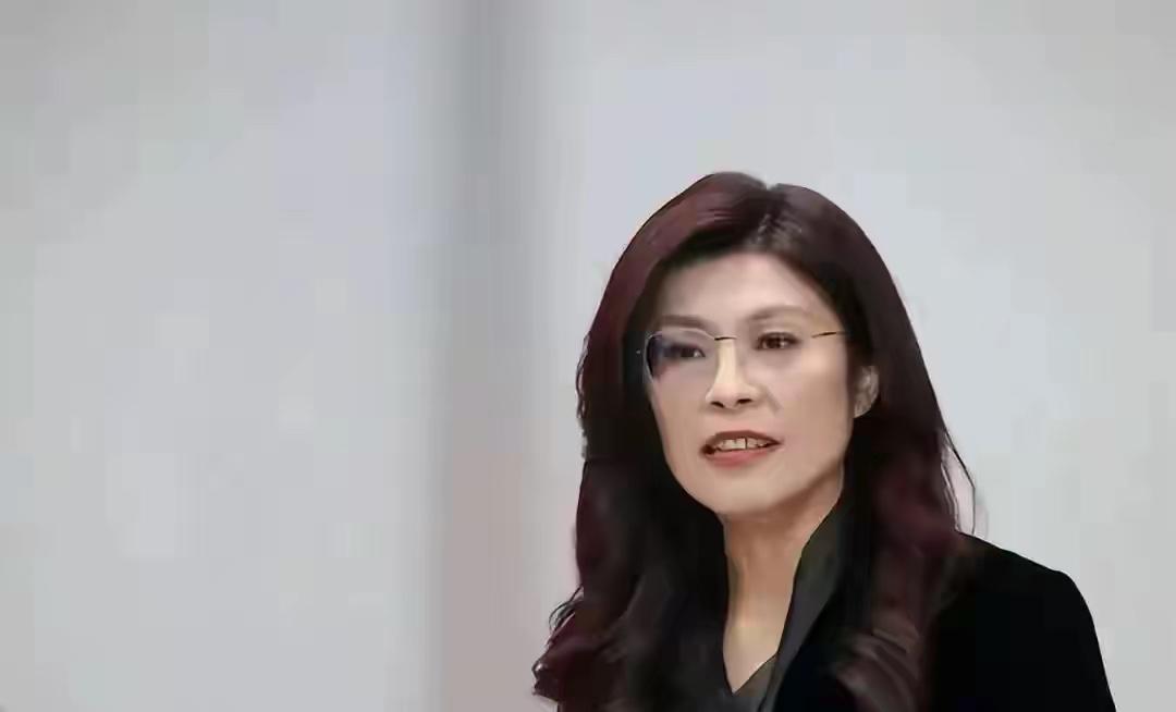 怒吼发声，“一定让民进党垮台”，更需尽快促进两岸统一！郑丽文跑到凯道，跟一群
