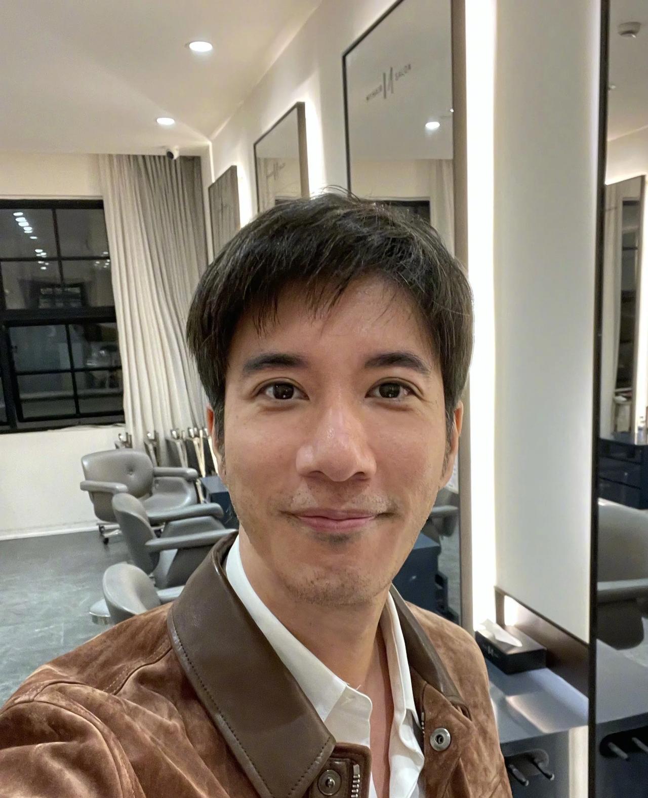 有没有这种可能？王力宏是她们家族斗争的牺牲品。王力宏在宗馥莉掌权之前，一直是哇