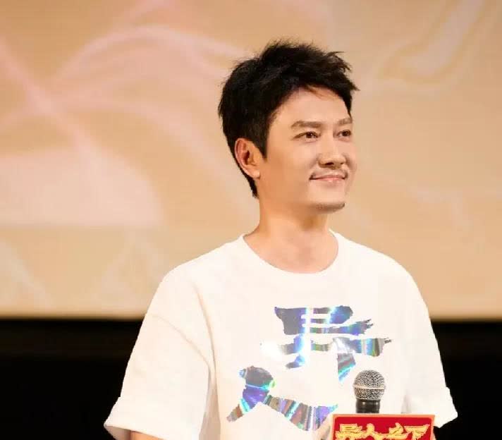 有一说一，冯绍峰在这段婚姻中，这三件事确实够体面！1.离婚后，没拿私生活