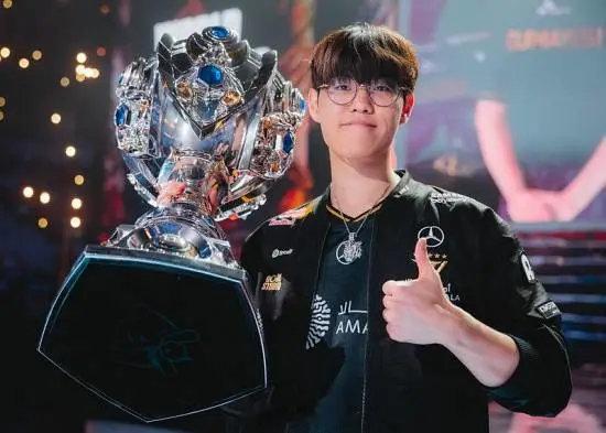 Oner称赞peyz：Peyz发现机会时敢于执行的特性，与我们团队十分匹配他评价