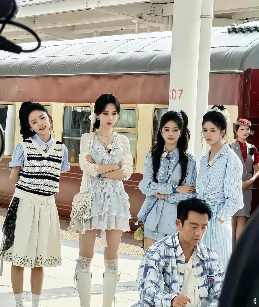 妈呀，这身材真的有可比性了[捂脸哭]​​​