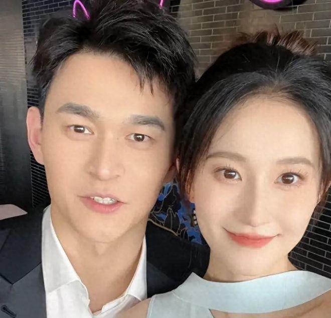 2026年4月29日，原本借着真人秀《妻子的浪漫旅行2026》刚刚挽回不少公众好