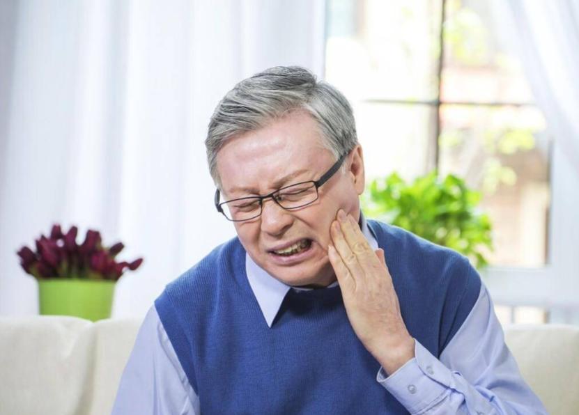吃饭八分饱错了？医生建议：过了65岁，吃饭要尽量做到这6点老李今年刚满66