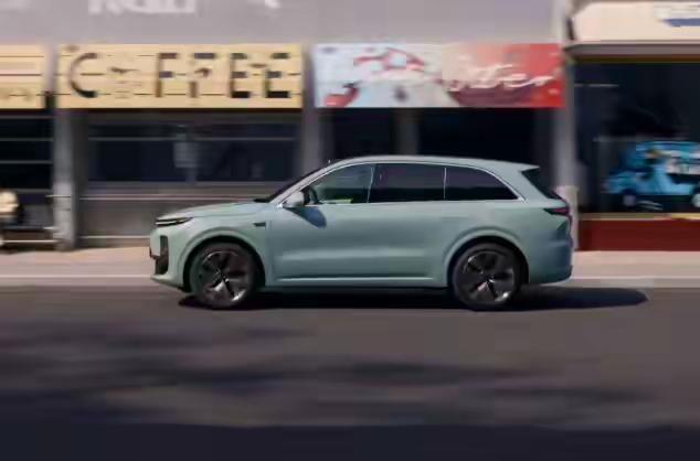 理想明年将量产自研5C电池然而，令人振奋的不仅仅是“突破”两个字背后的技术实力