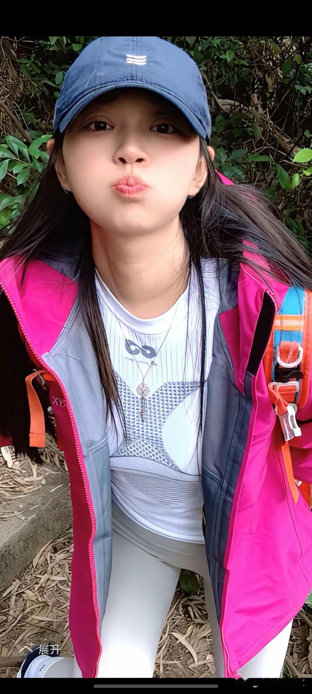 登山爱好者，爬山徒步者休闲娱乐