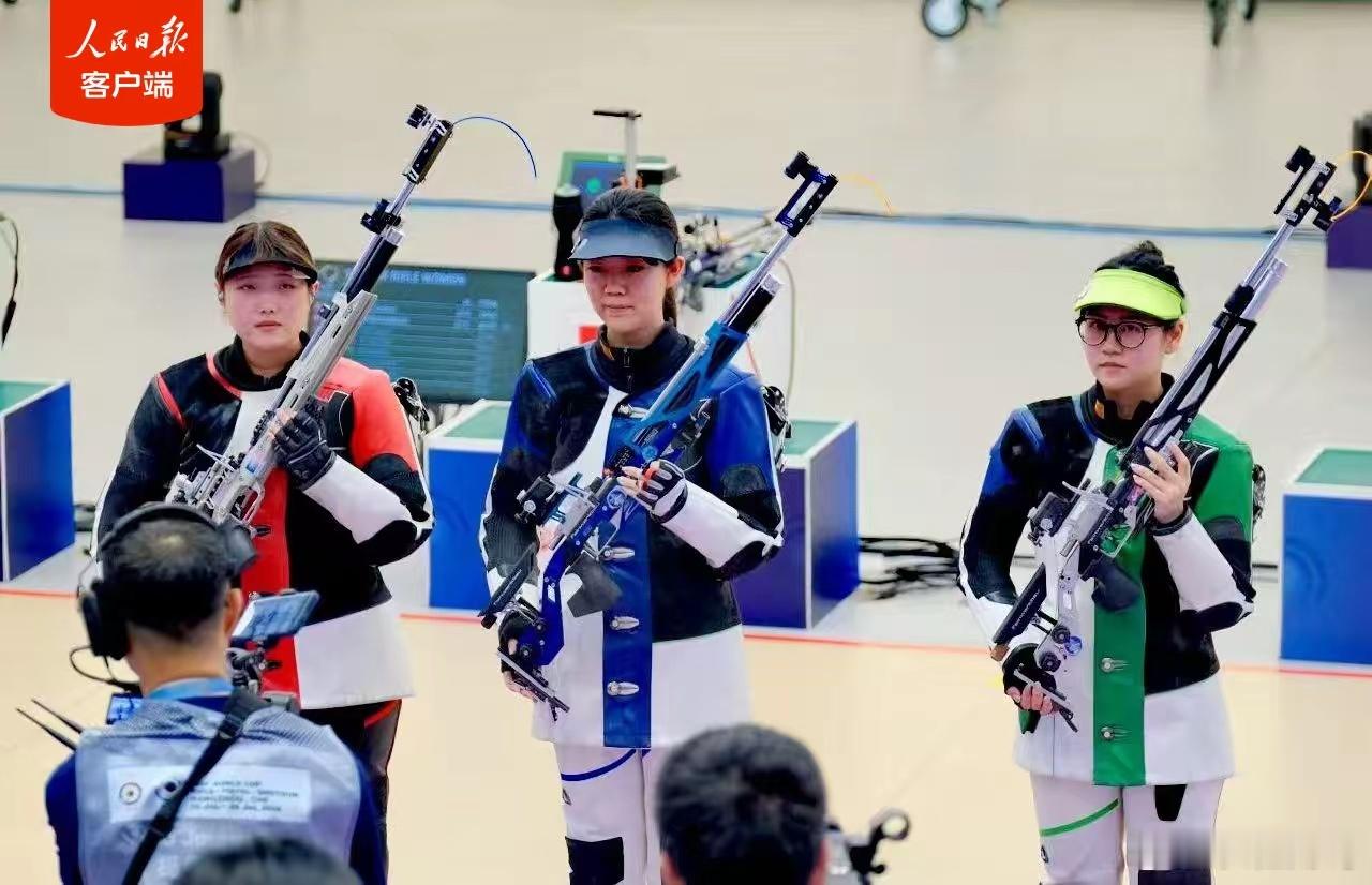 16岁小将杜雨宸斩获射击世界杯女子10米气步枪金牌7月25日，2026年国际射联