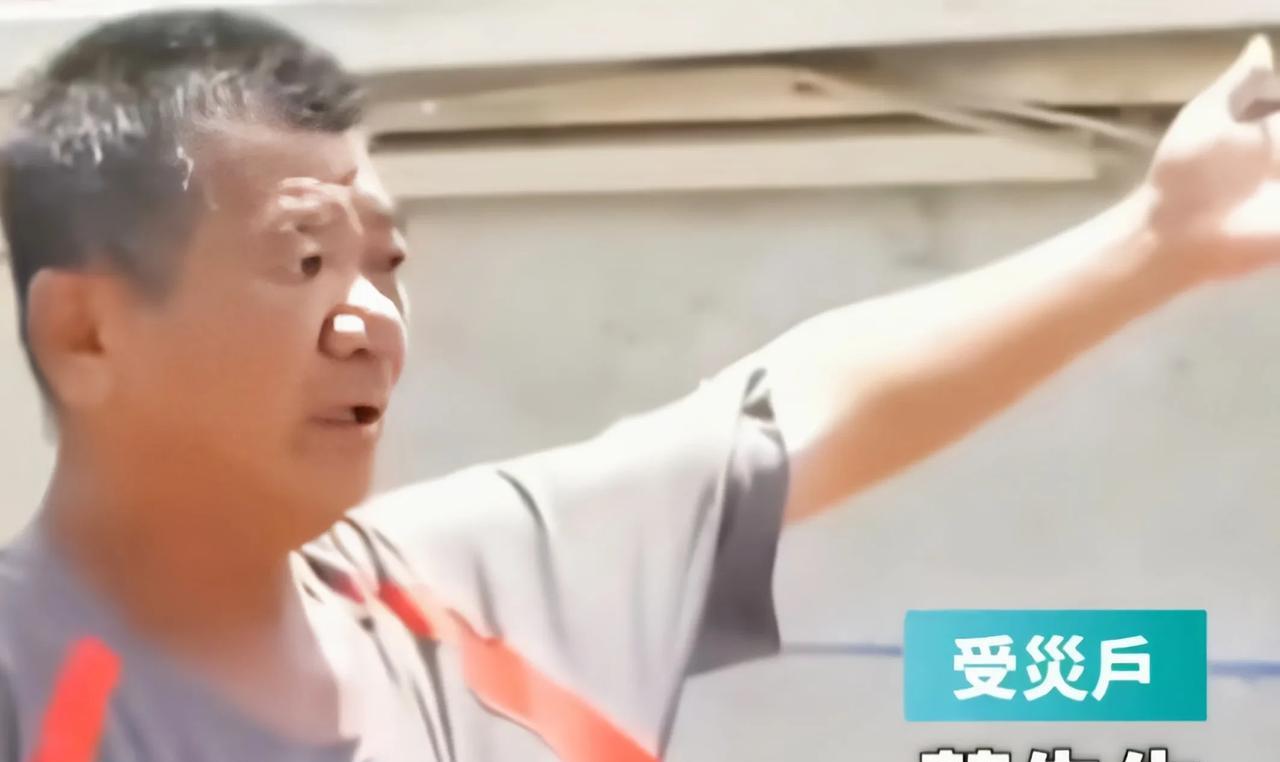 清德桑被骂不如一“汪汪汪”！台南灾户苏先生最近在媒体面前彻底怒了，他先让媒体看