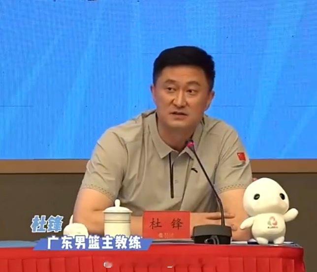 杜锋在这届全运会上的成功不是偶然，他在这个全运周期构建了阵容很强大的各年龄阶段的