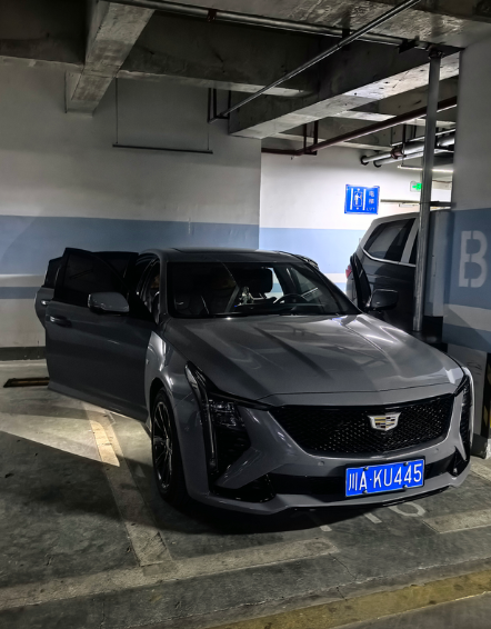 分享CT5真实用车后的优缺点车型为凯迪拉克CT5，提车的版本是24款尊贵，去