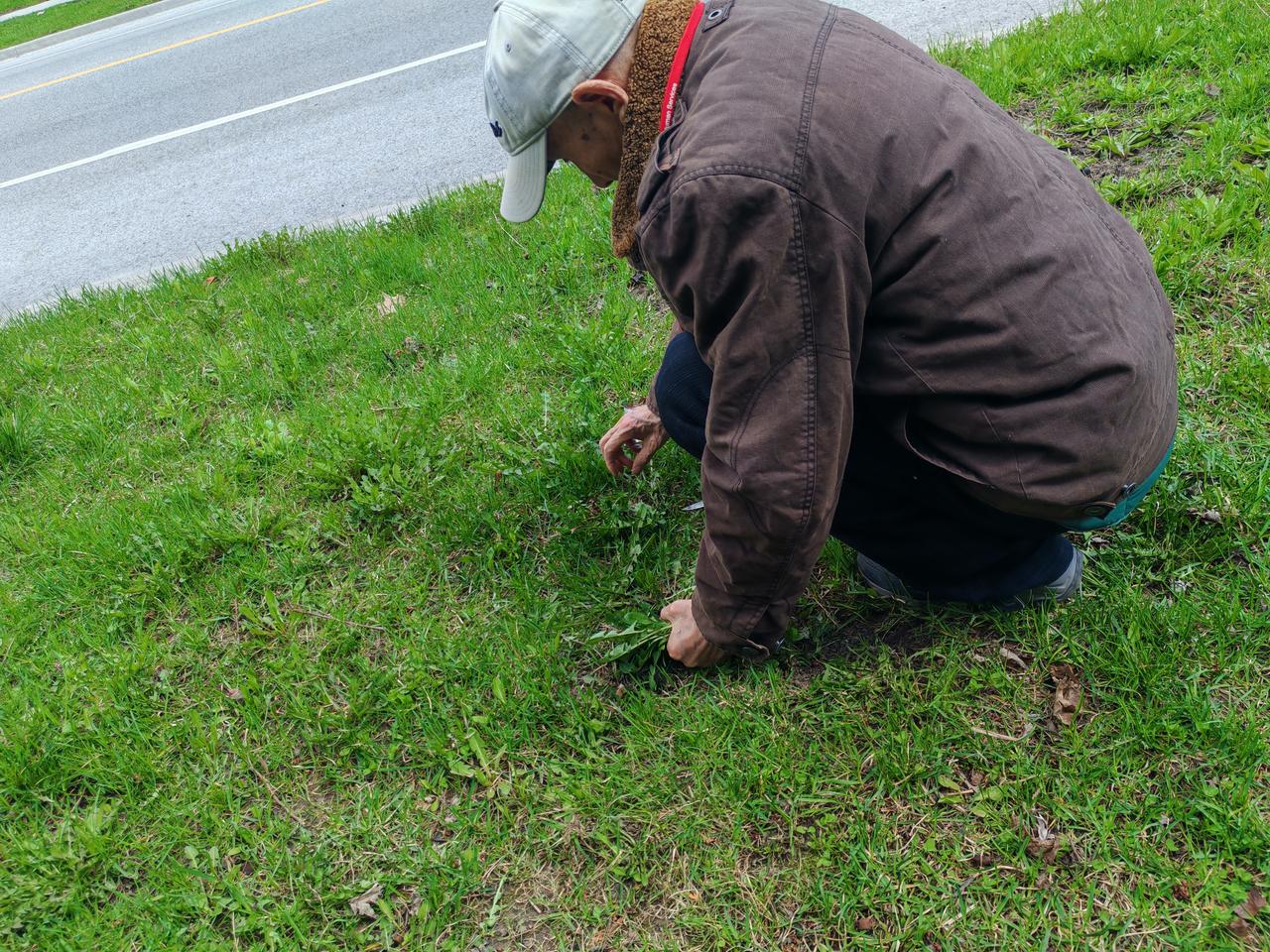 今天一大早，我心情就特别的好！看到身边老伴三先生，有一种别样的感觉。因为点评