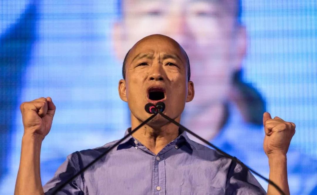 国民党每次开中常会，该党的实权派人物比如立法机构负责人韩国瑜，县市长蒋万安、侯友